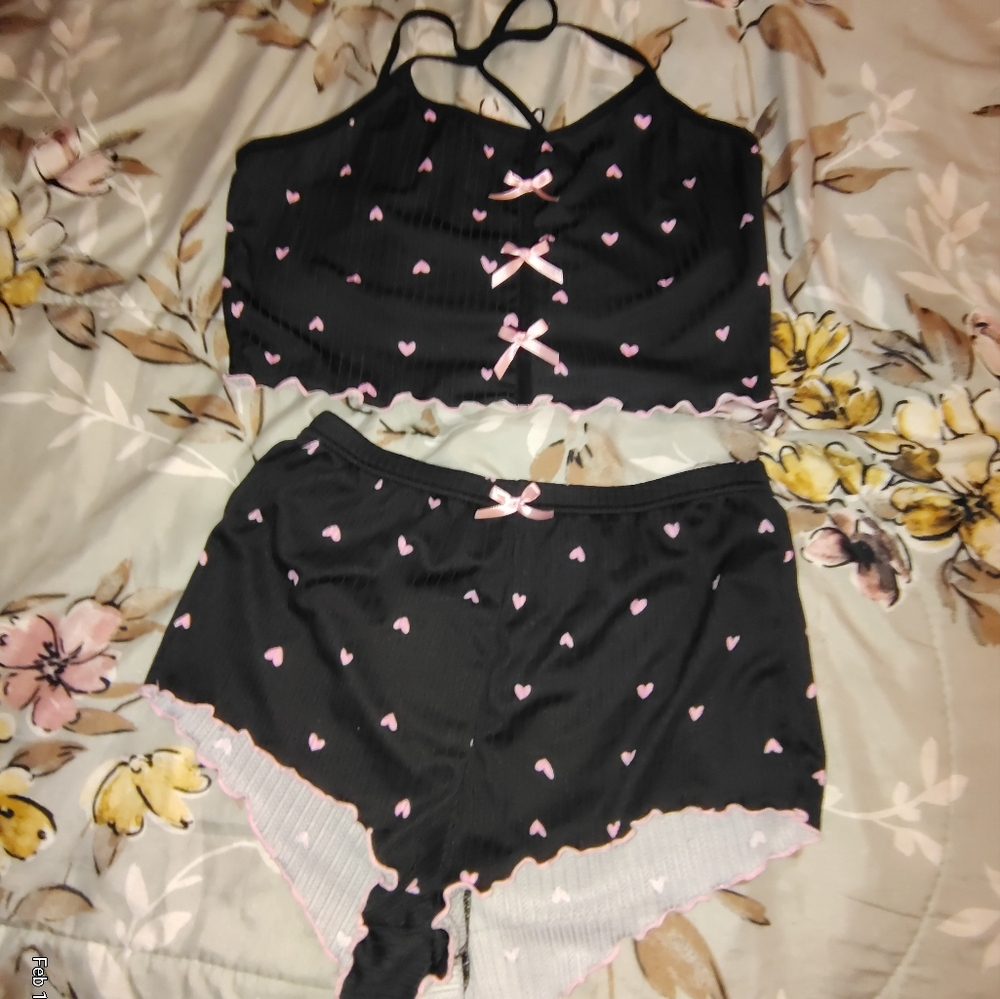 Women sleepwear size small